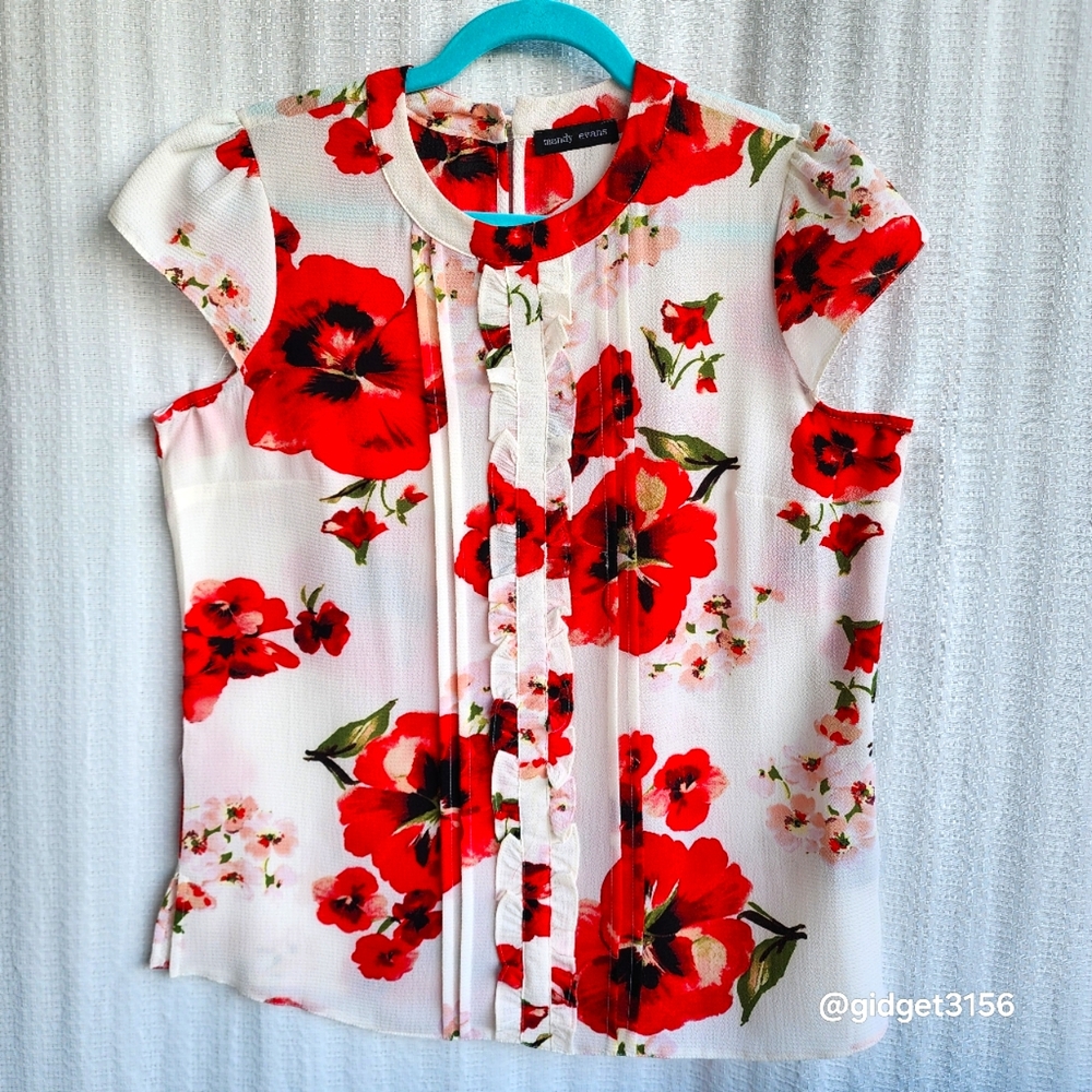 🪼NWOT   RED/WHITE POPPIES CAP SLEEVED BLOUSE BY MANDY EVANS - SIZE MEDIUM